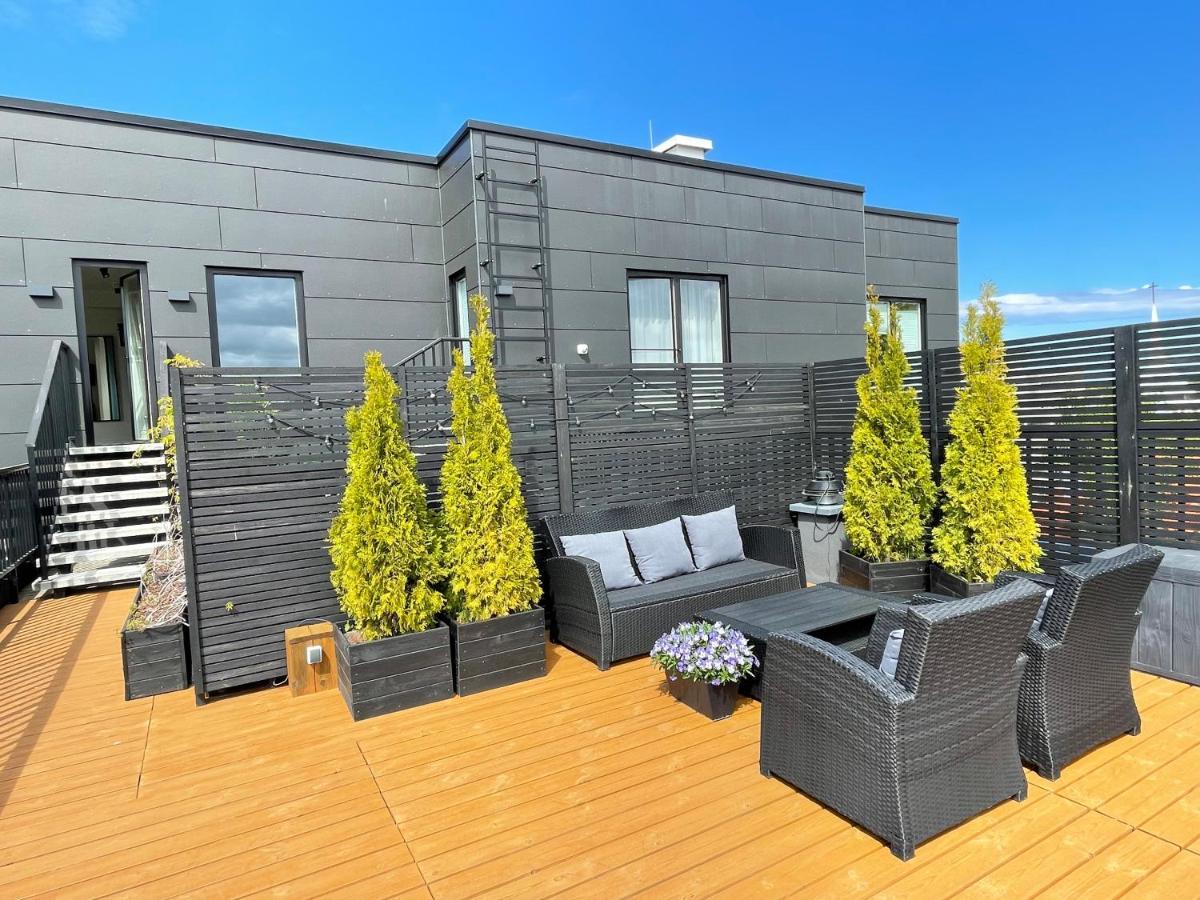City Terrace Apartment Avangard - Large Private Roof Terrace Tallin Exterior foto