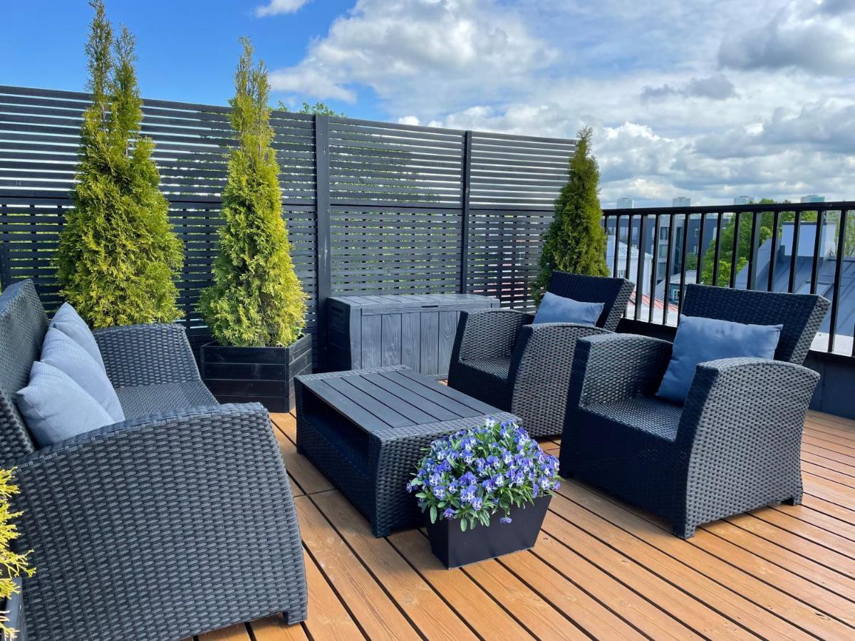City Terrace Apartment Avangard - Large Private Roof Terrace Tallin Exterior foto